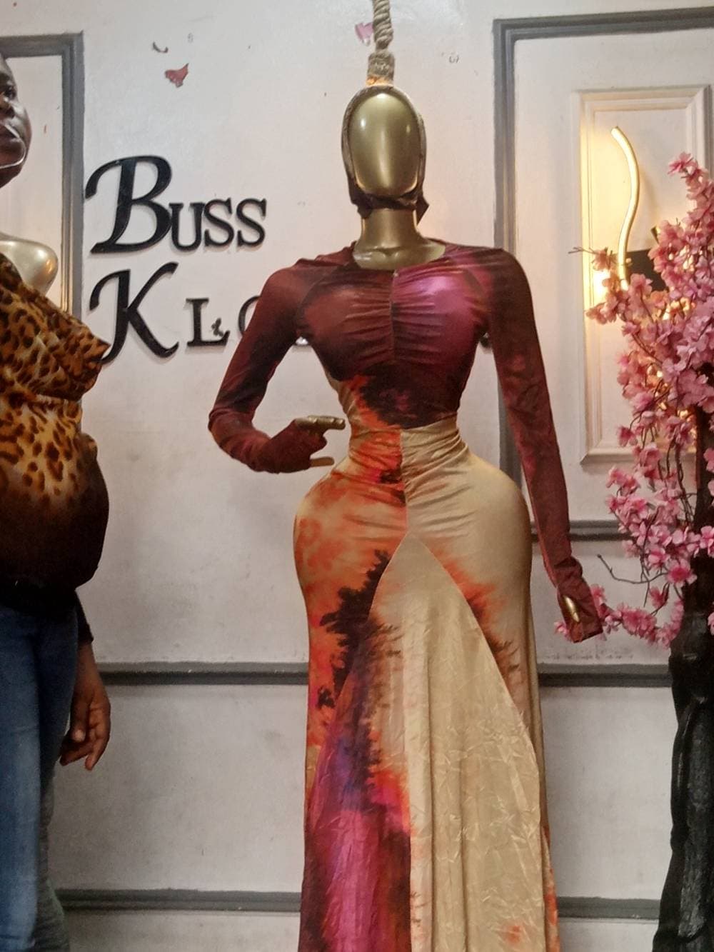 Bussy klothing , photo 1 of 2