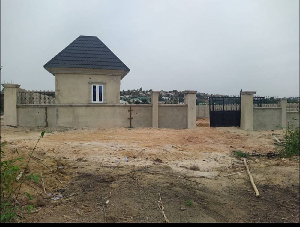 1306sqm with Fence Rails/Gate/Security Post with Borehole @ Road 5 Parliamentary Extension, Calabar.