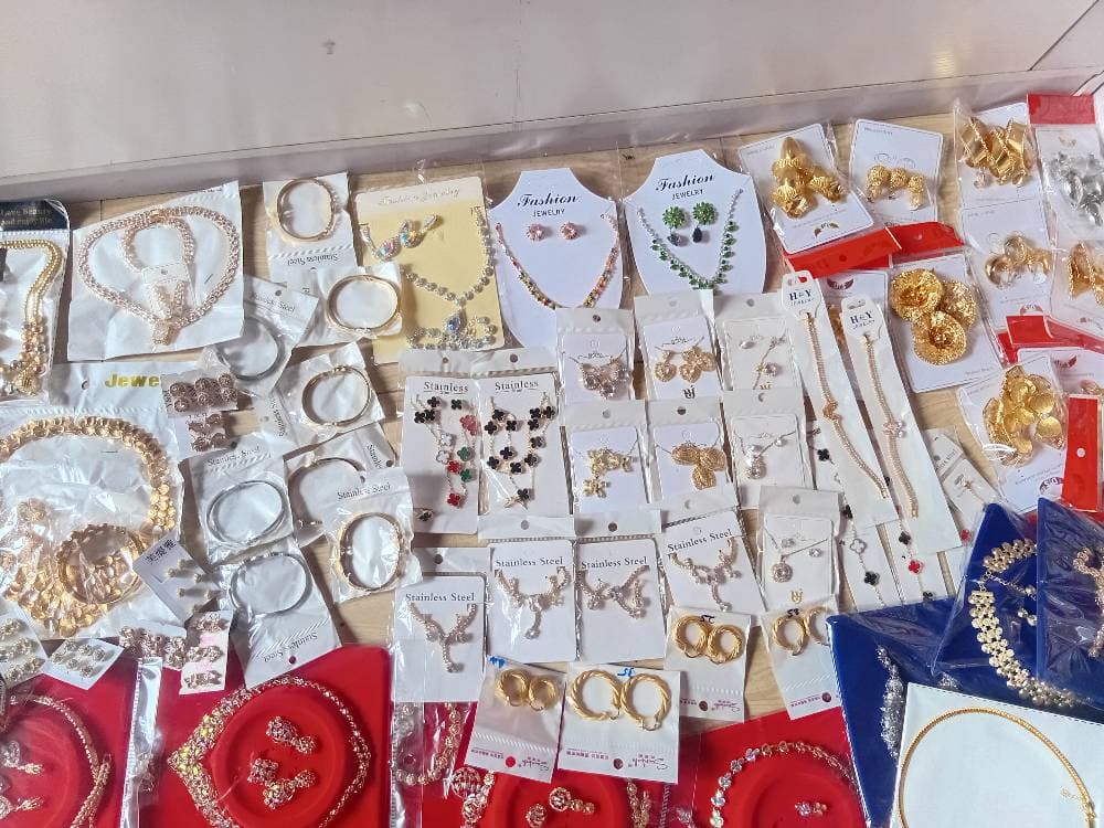 Jewellery and underwears
