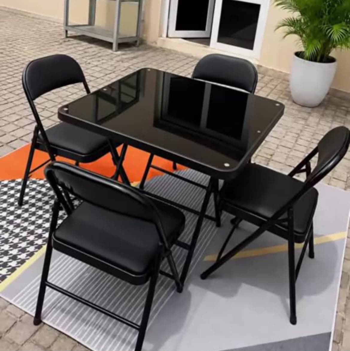 Foldable chairs