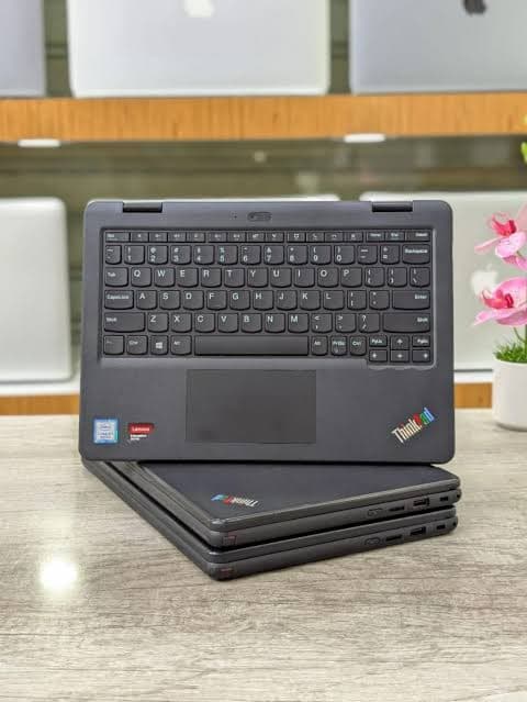 Laptop computers 