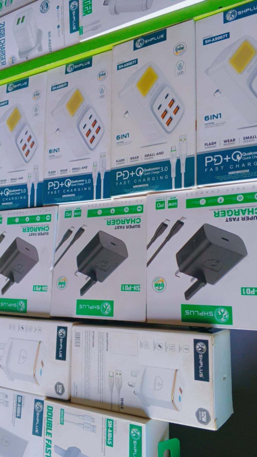 Prominent phone accessories and gadgets 