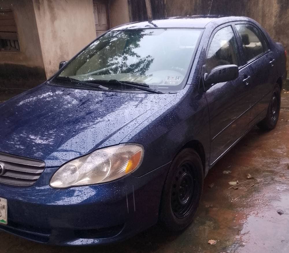 Toyota Corolla 2004 model, photo 1 of 1