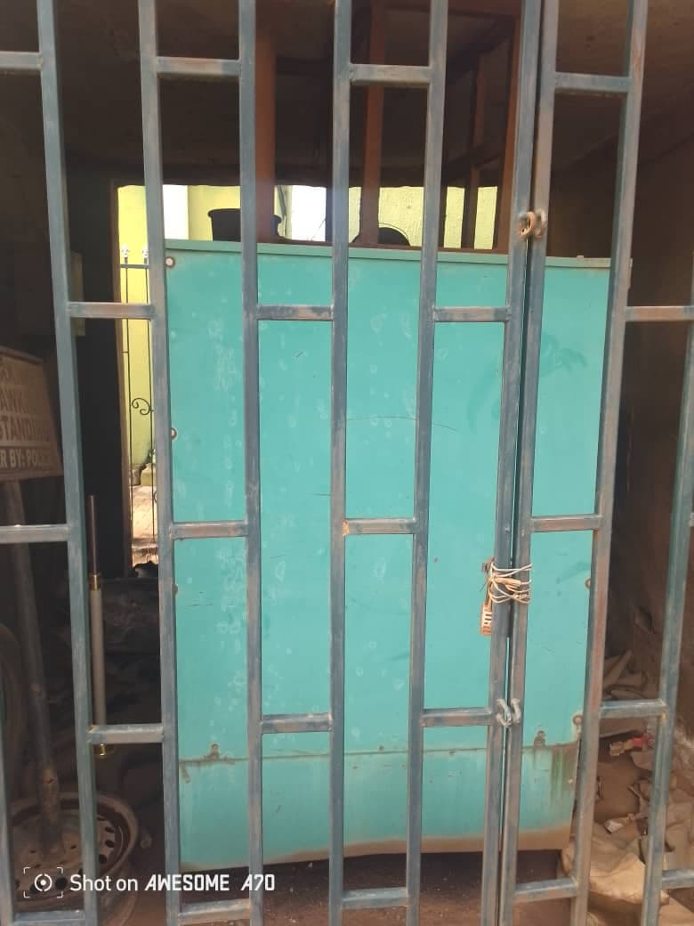 OFFICE NIGERIA USED CUMMINS DESIEL GENERATOR FOR SALE