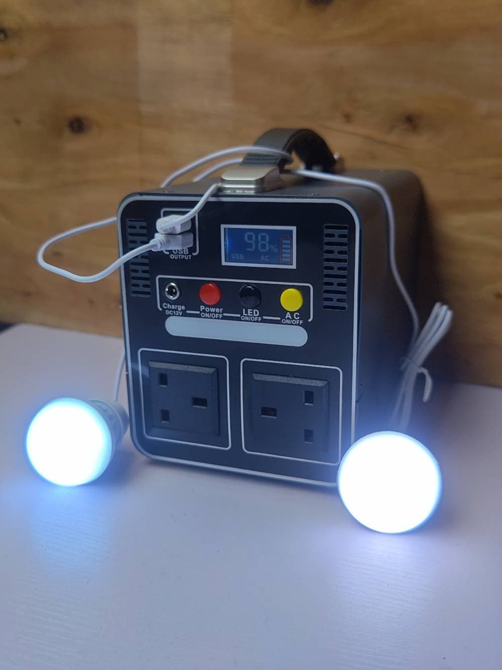 WOLFTEK 650W PORTABLE SOLAR GENERATOR ENGINE