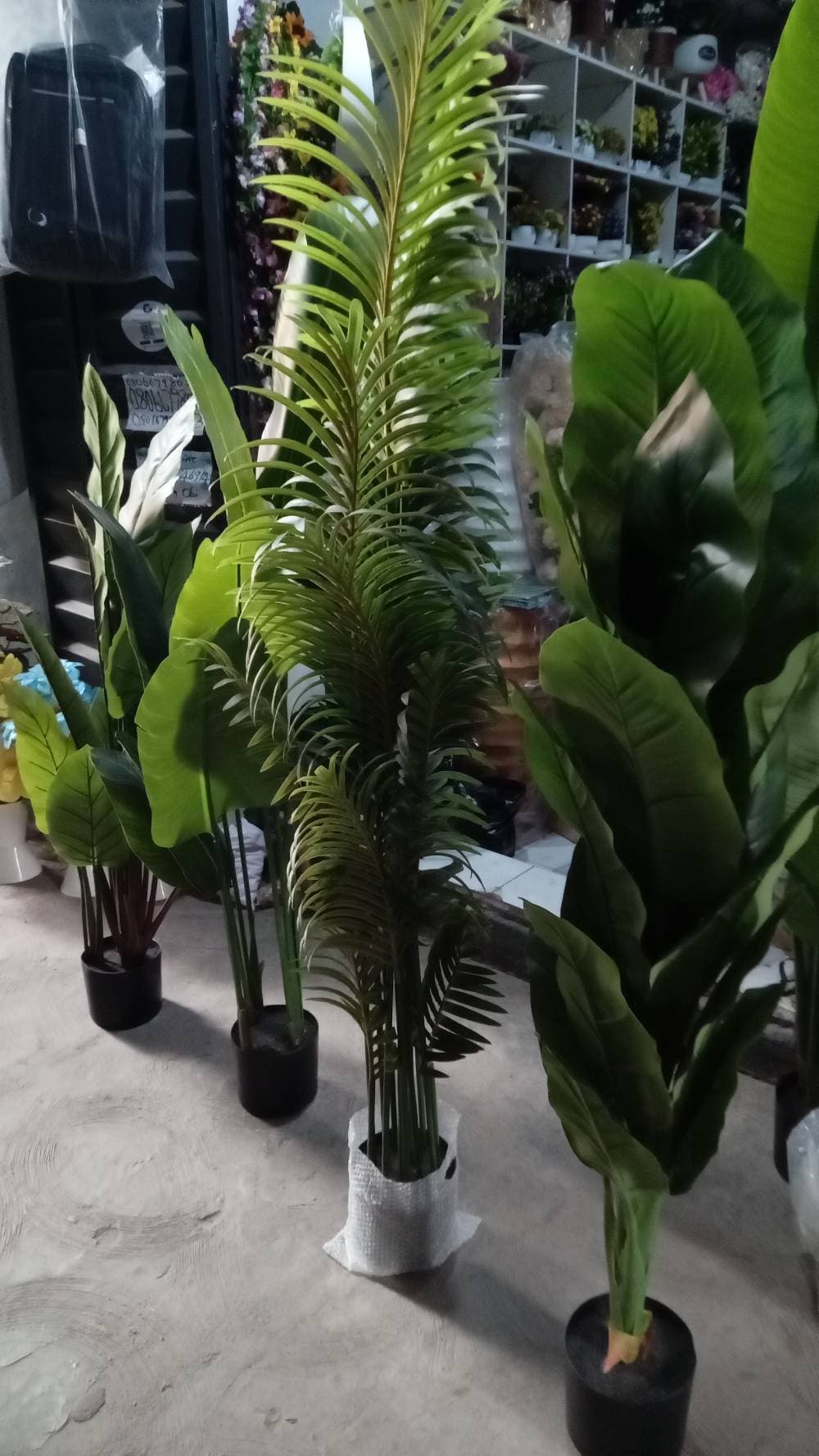 Synthetic flowers for your home decoration