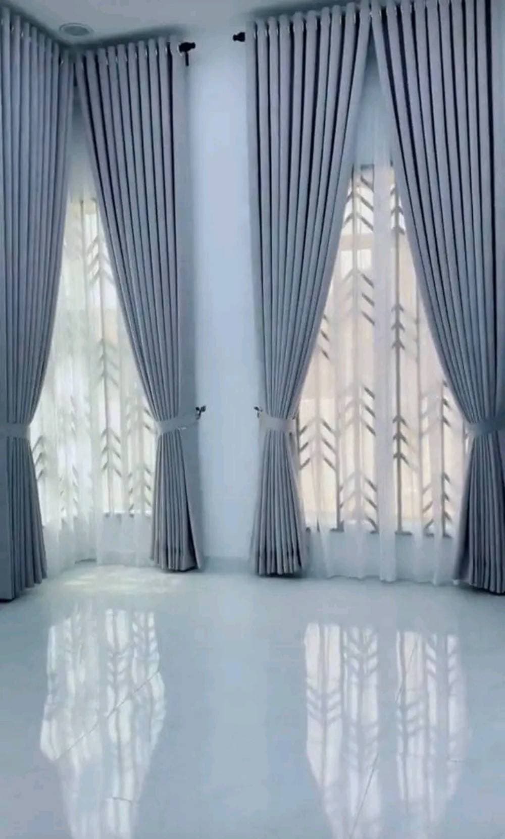 Premium curtains and windows blind for sale