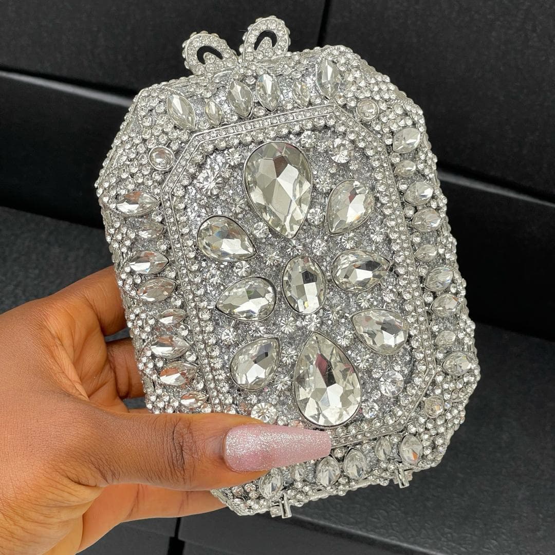 Opulent Crystal-Embellished Evening Clutch with chain strap