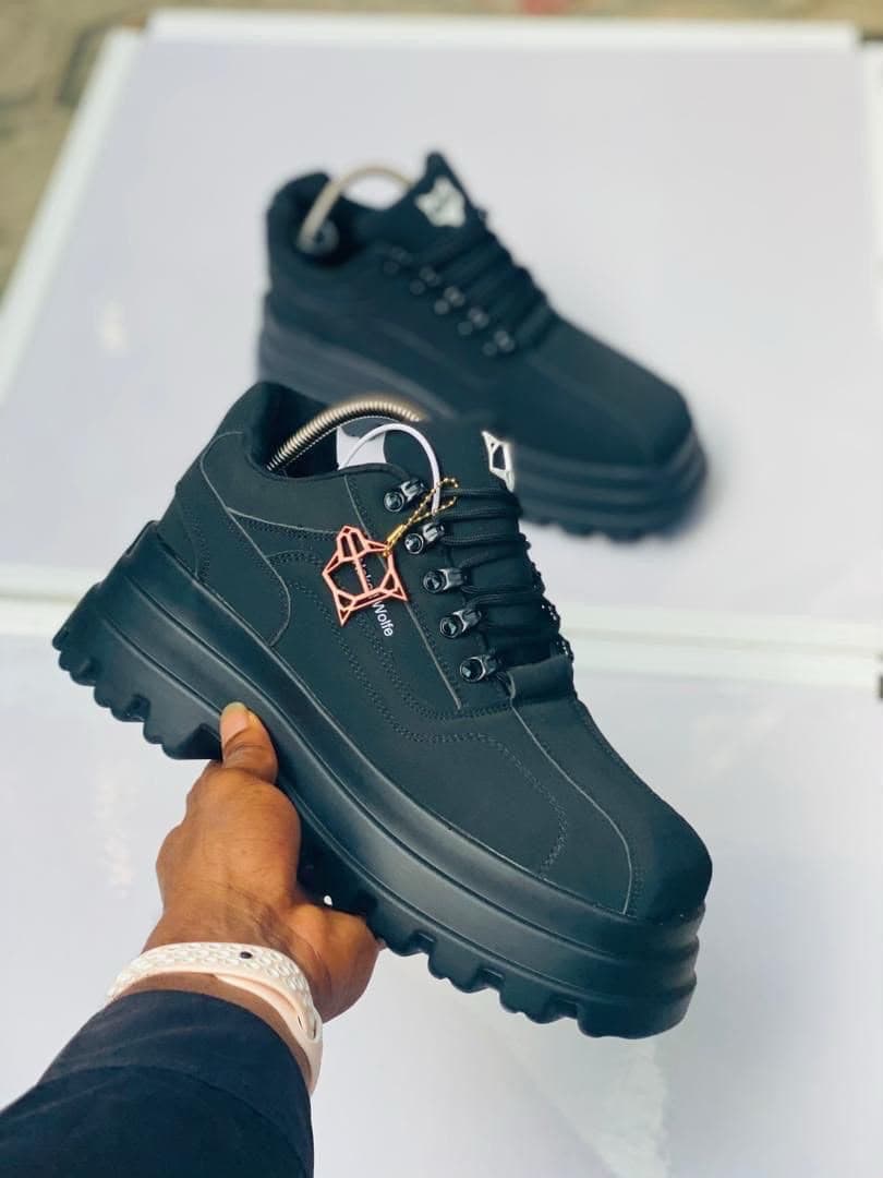 Foot 🦶 wears , photo 1 of 6