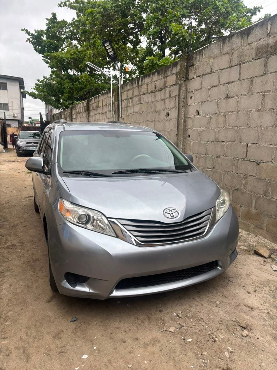Toyota Sienna 
