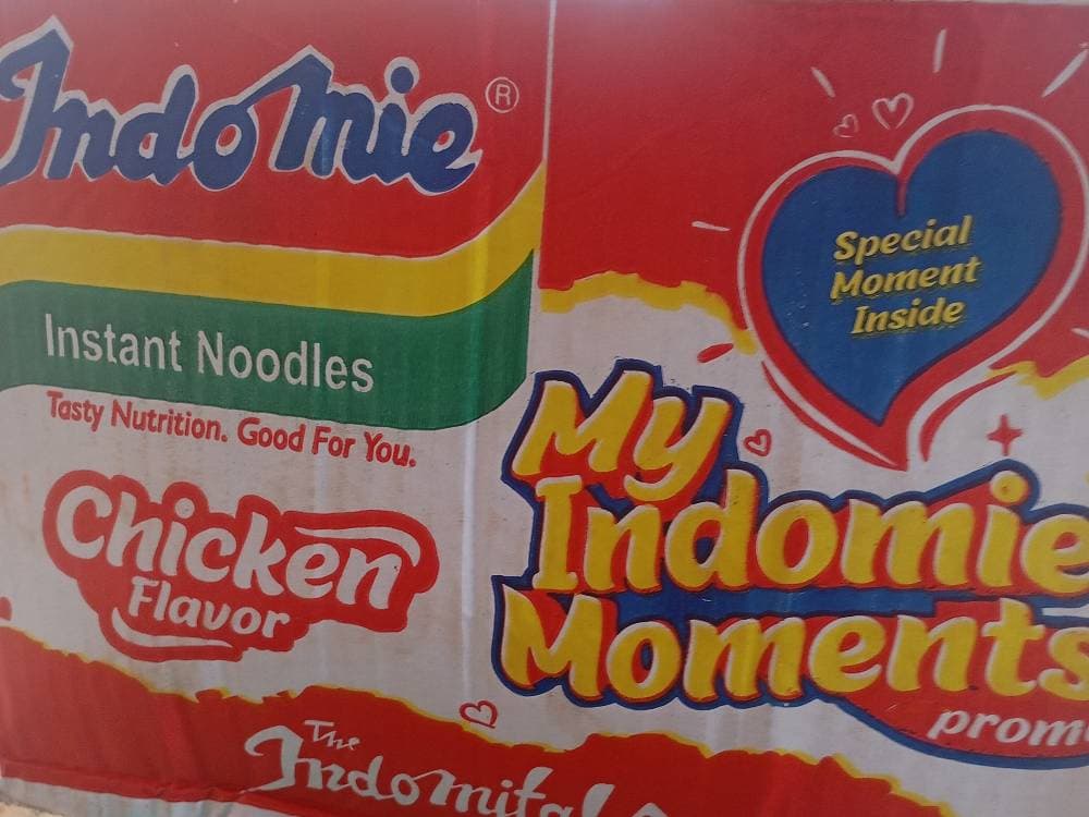 Bag of rice,oil ,indomie